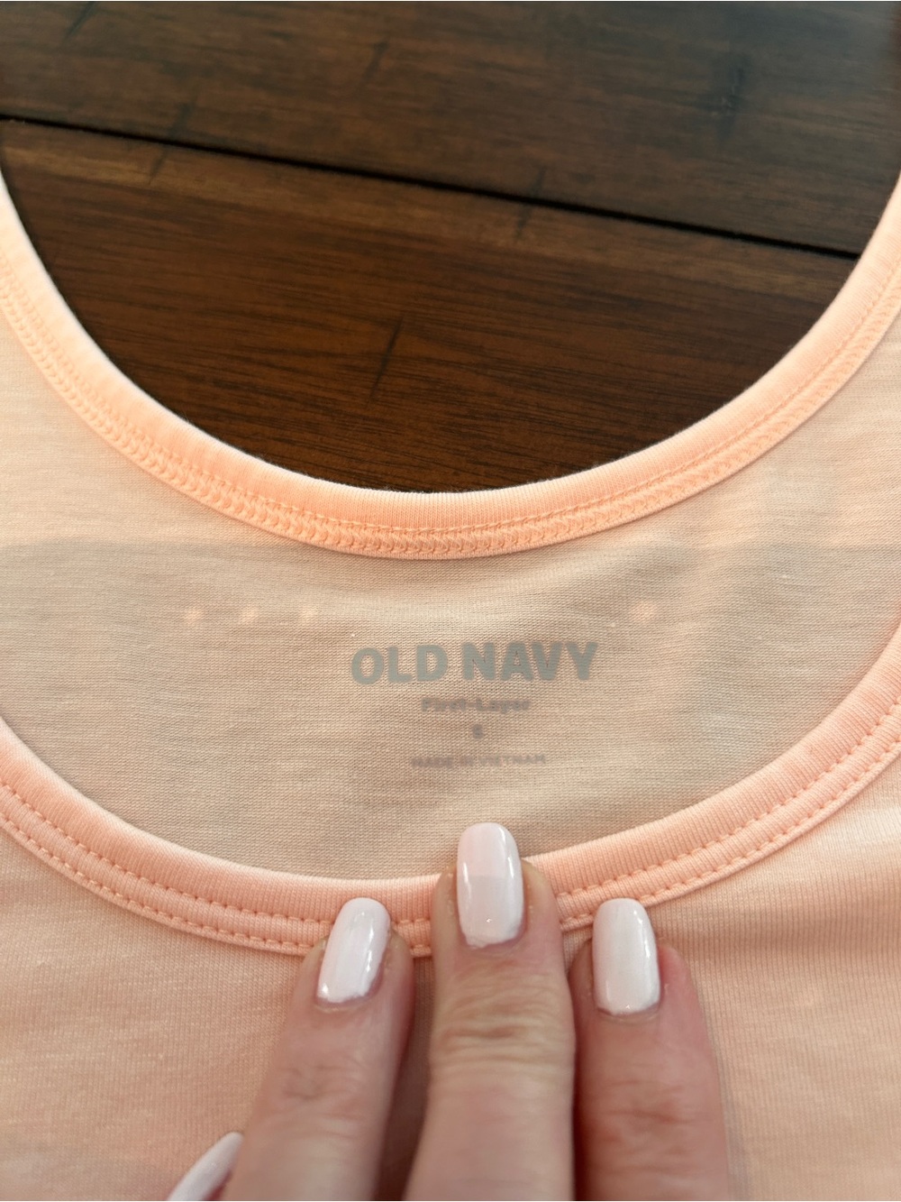 Old Navy Scoop Neck Tank Size Small- BNWOT - Picture 5 of 6